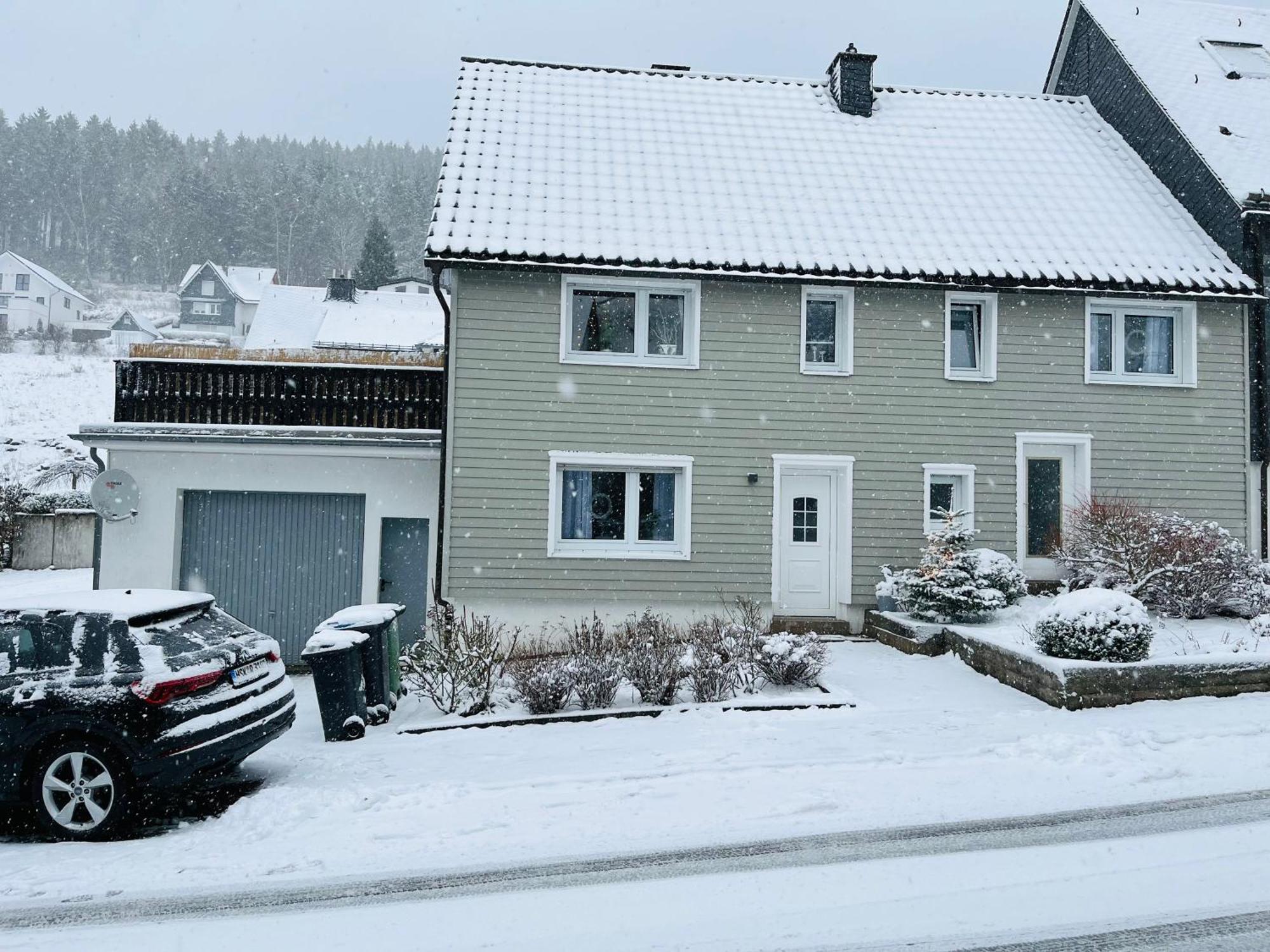 Ferienhaus Sauerland - Traum Winterberg Ngoại thất bức ảnh